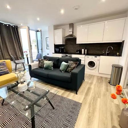 Lovely & Stylish 2 Bed Flat Close To Heathrow Yiewsley 外观 照片